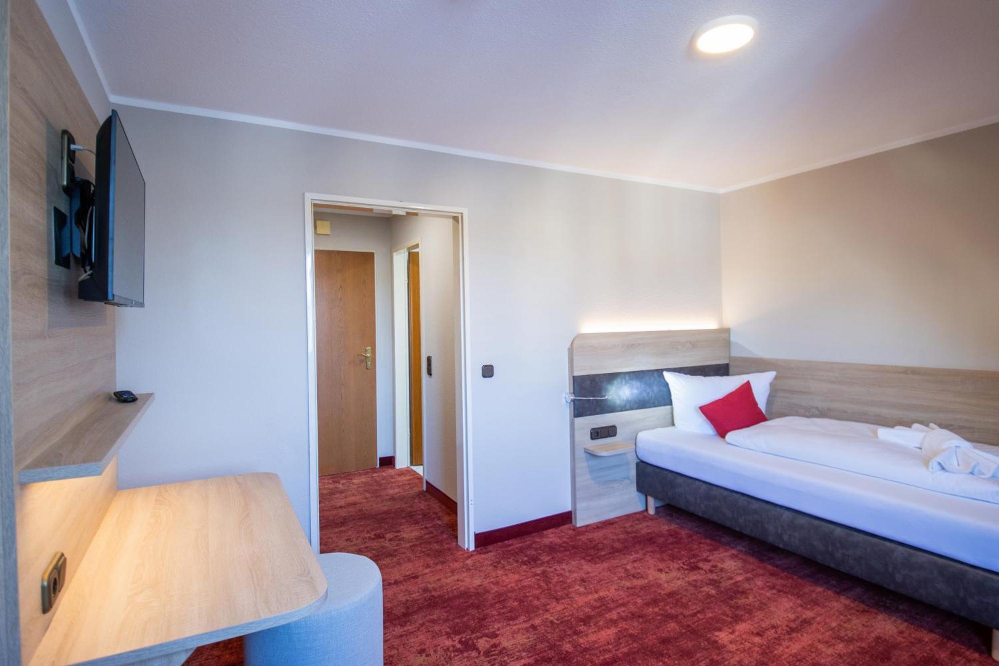 Hotel Lengenfelder Hof Lengenfeld  المظهر الخارجي الصورة