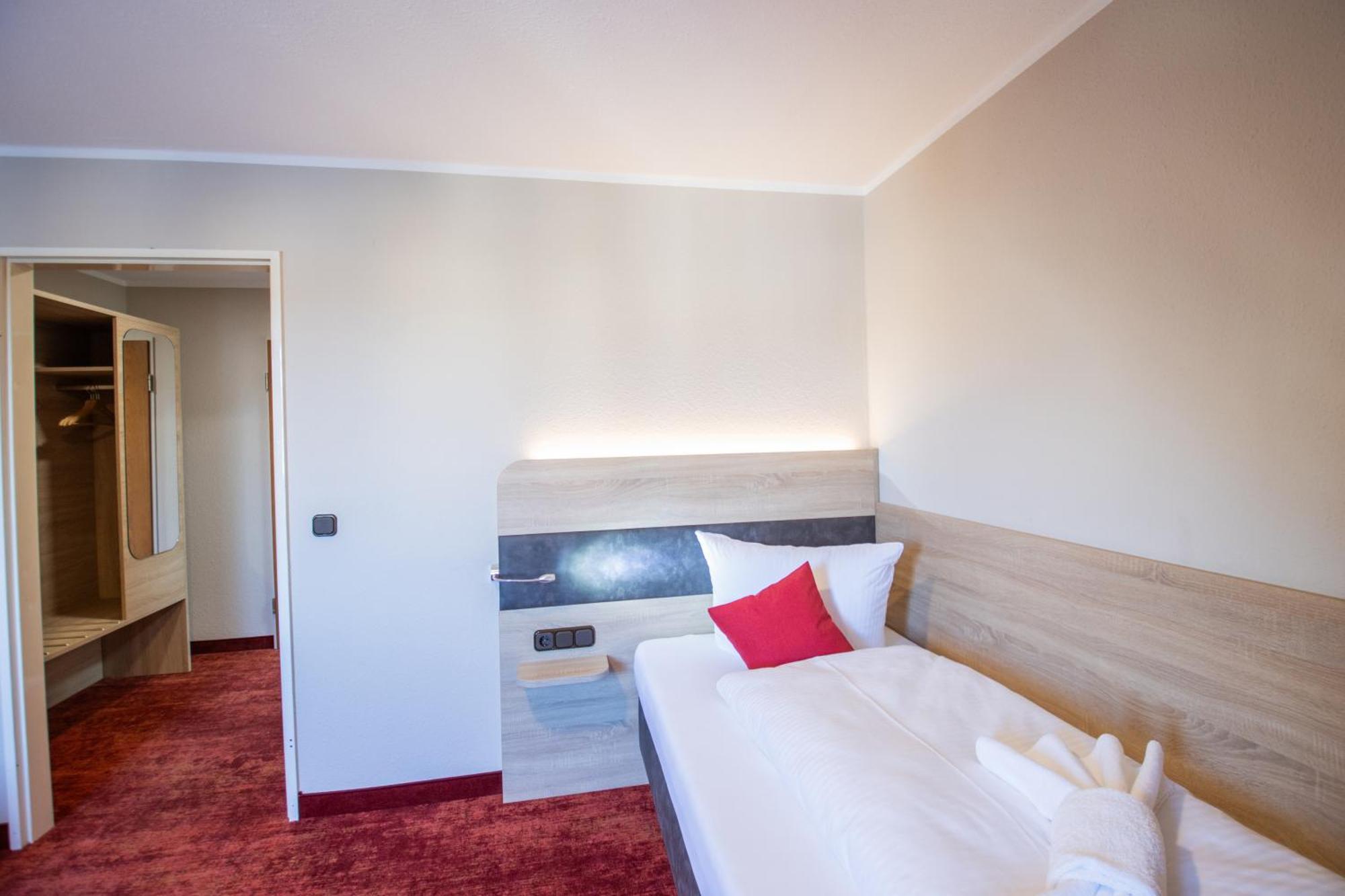 Hotel Lengenfelder Hof Lengenfeld  المظهر الخارجي الصورة