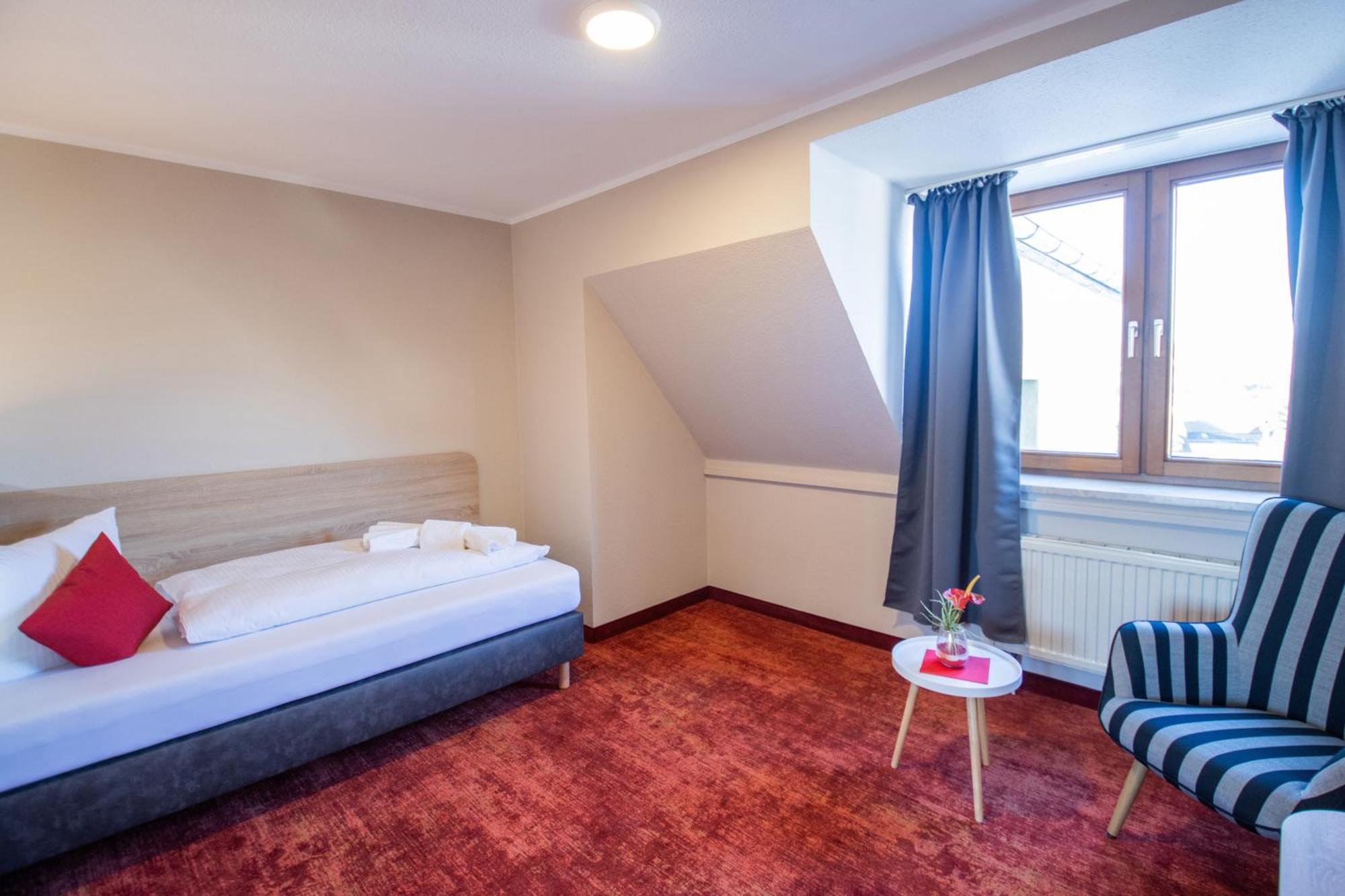 Hotel Lengenfelder Hof Lengenfeld  المظهر الخارجي الصورة